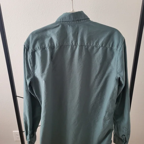 Men's Octobre Editions Charlie Button-Down Shirt Green Clay - Picture 7 of 8